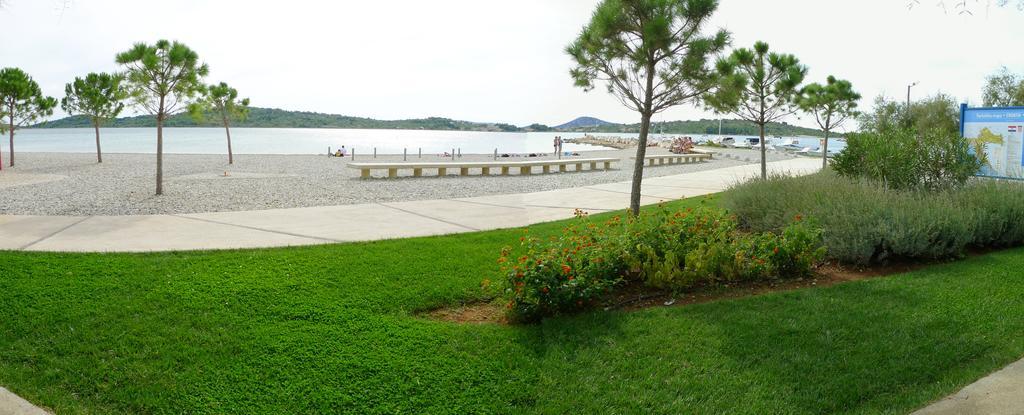 Apartments Vodice Srima Camera foto